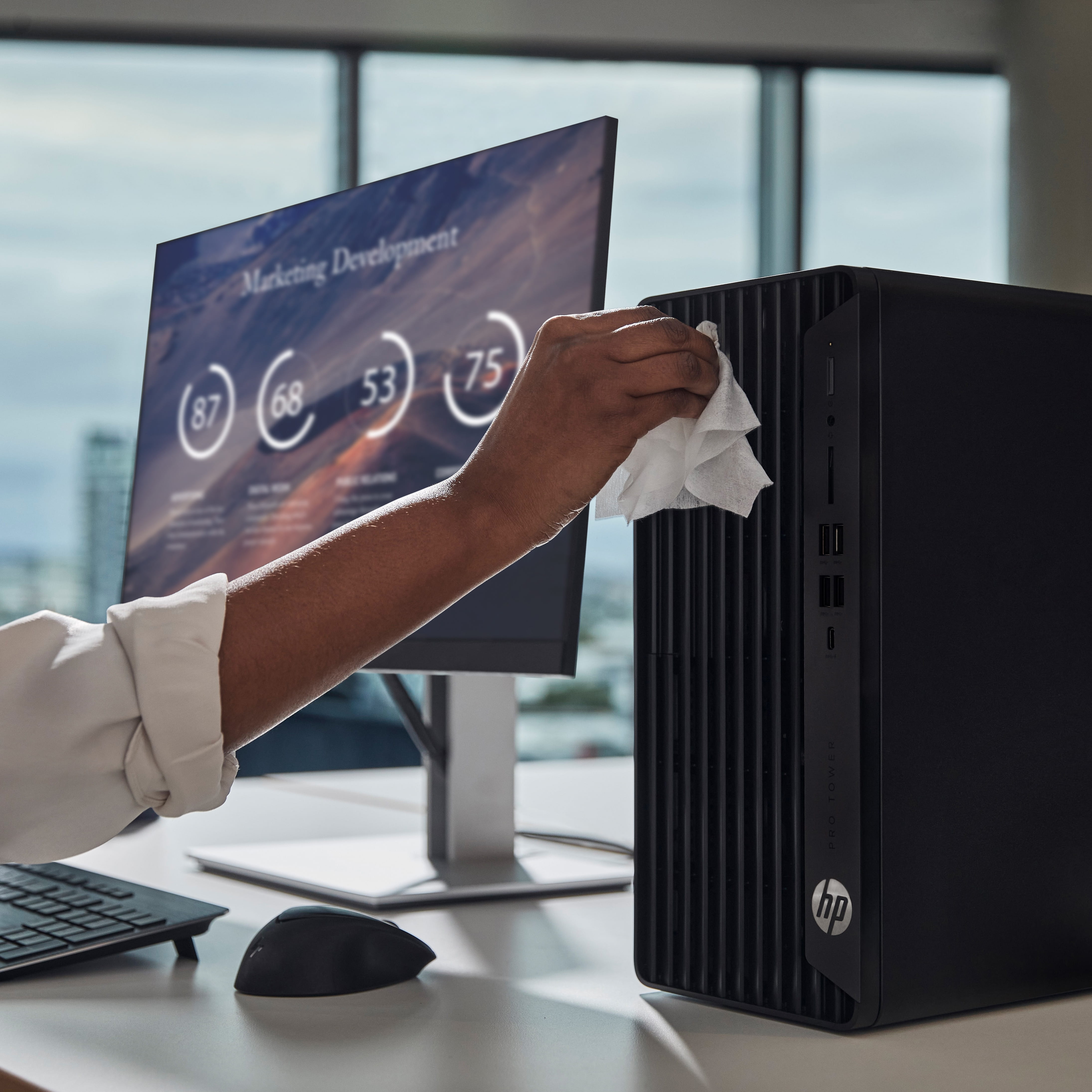 HP Pro 400 G9 - Tower - Core i7 i7-14700 / 2.1 GHz - RAM 16 GB - SSD 512 GB - NVMe - UHD Graphics 770 - 1GbE - Win 11 Pro - Monitor: keiner - Tastatur: Deutsch - mit HP Wolf Pro Security Edition (1 Jahr) HP Pro 400 G9 - Tower - Core i7 i7-14700 / 2.1 GHz - RAM 16 GB - SSD 512 GB - NVMe - UHD Graphics 770 - 1GbE - Win 11 Pro - Monitor: keiner - Tastatur: Deutsch - mit HP Wolf Pro Security Edition (1 Jahr)