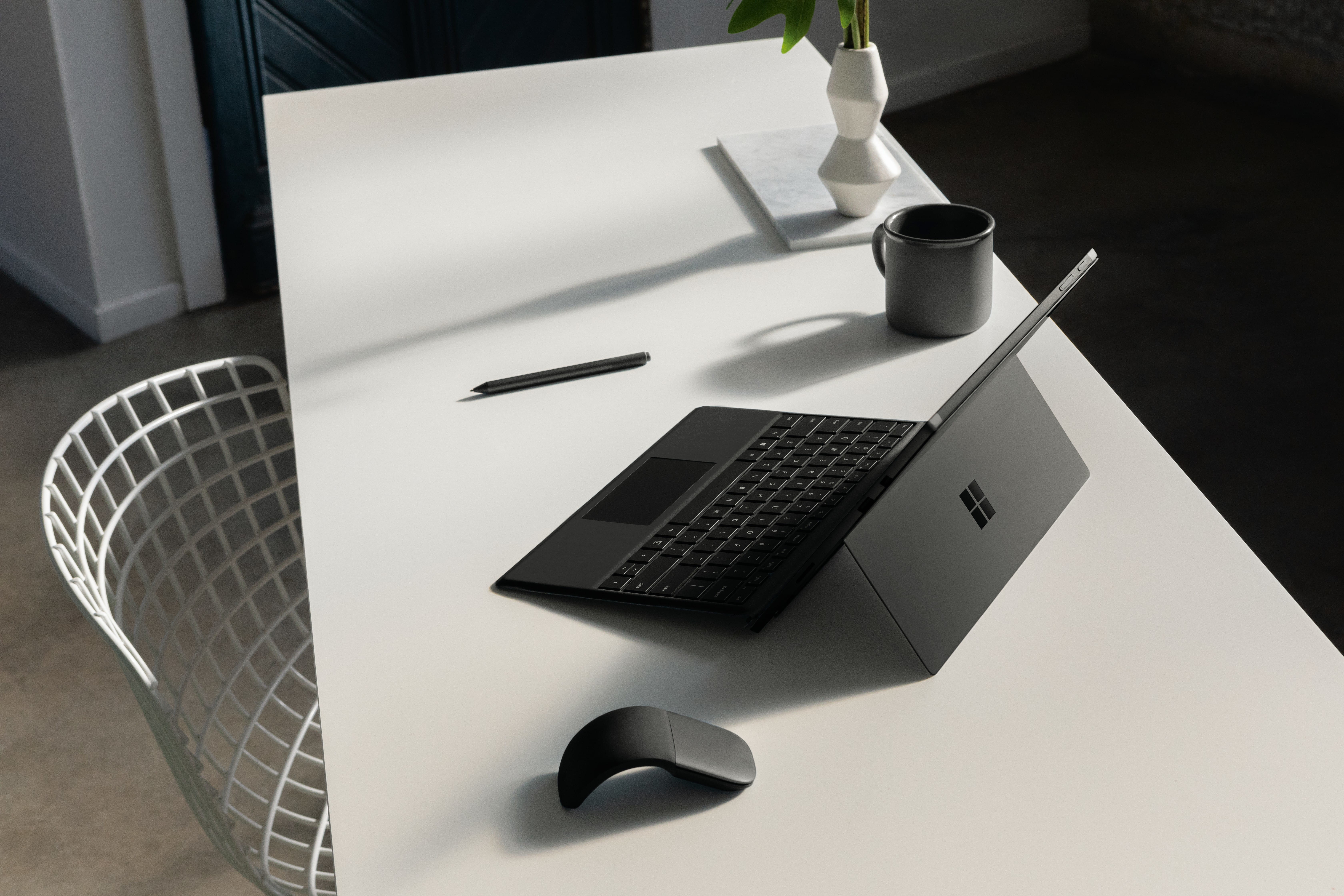 Microsoft Surface Arc Maus - Maus - optisch - 2 Tasten